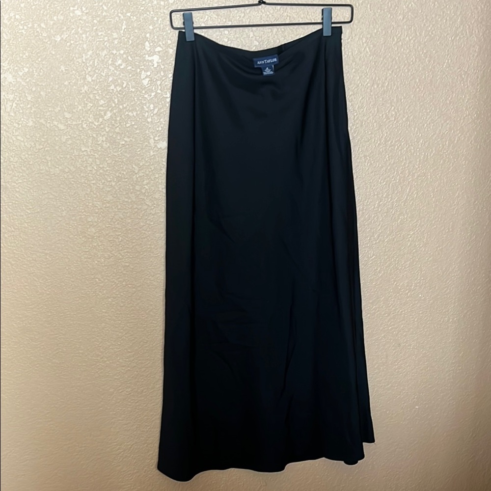 Ann Taylor 100% Silk Black Maxi Skirt